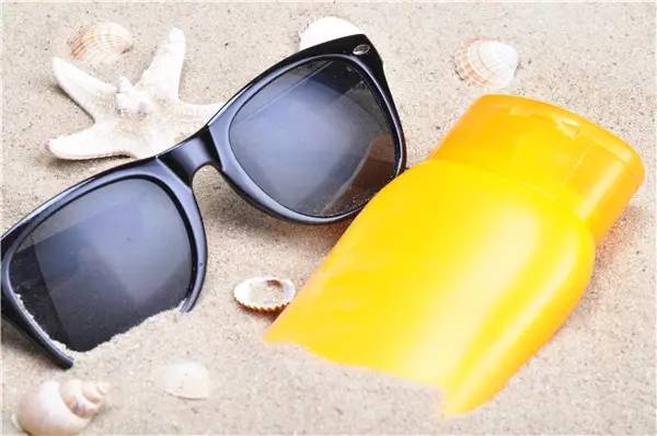 夏季防曬要當心 9批次防曬類化妝品不合格的警示與反思